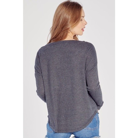 $108 WILDFOX Couture Womens XL Hudson Thermal Top Grey Long Sleeve New with Tags - Picture 2 of 6